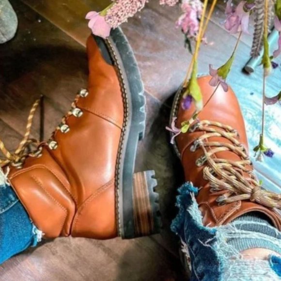 Women's Kira Lace-Up Hiker Boots Cognac - Universal Thread™ - Picture 2 of 5